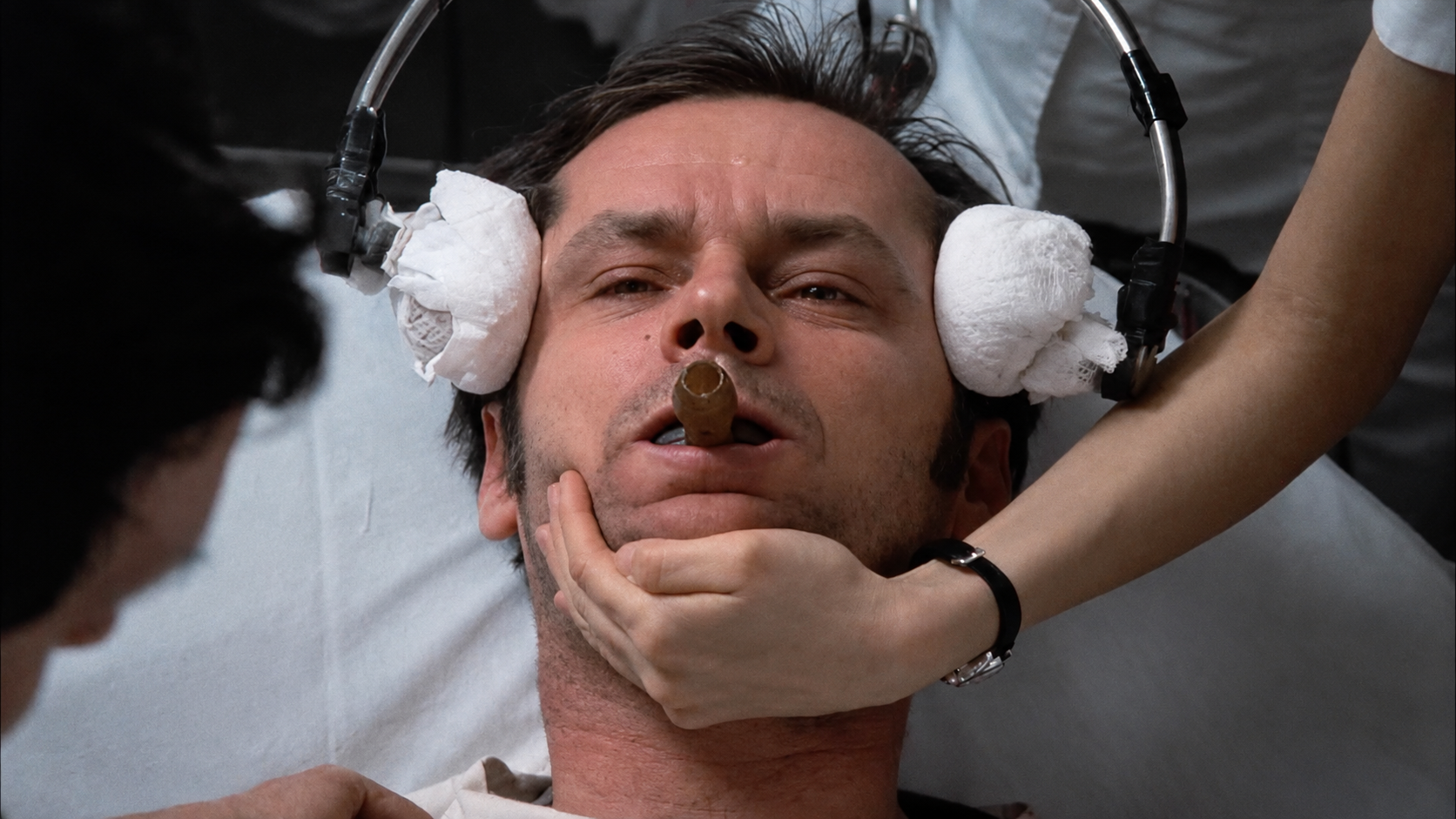 23. Eletroconvulsoterapia, punição e a falsa ideia de que McMurphy é invencível